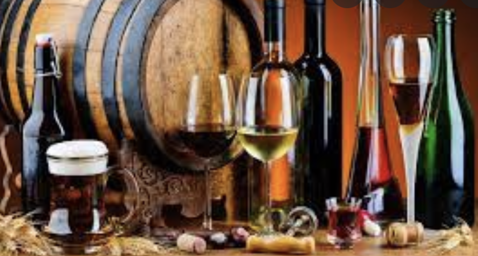 ALKOLLÜ İÇECEKLER (ALCOHOLIC BEVERAGES)